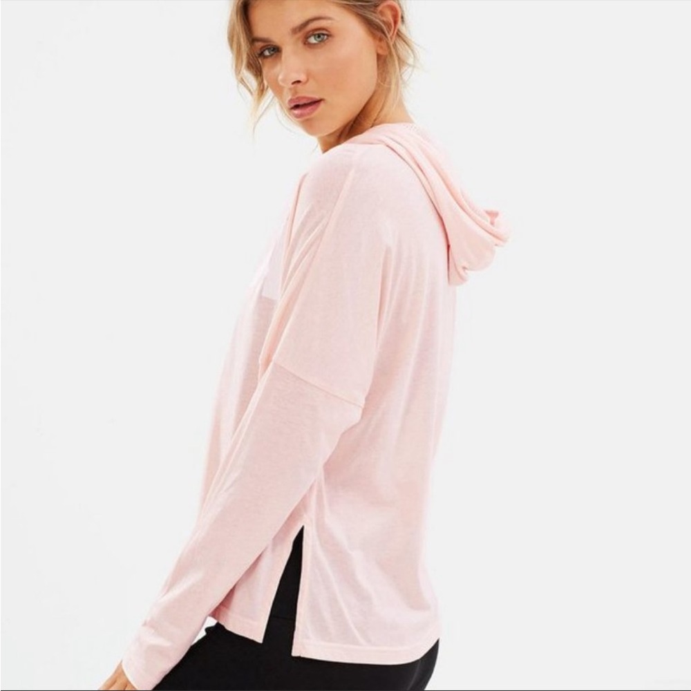 PUMA - Women's Urban Sports Light Cover